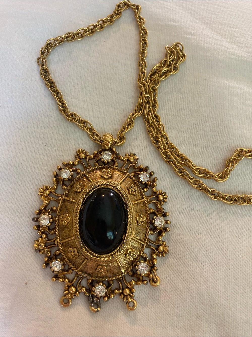 Estate Find Celebrity Gems Large Pendant Black Stone Vintage Necklace